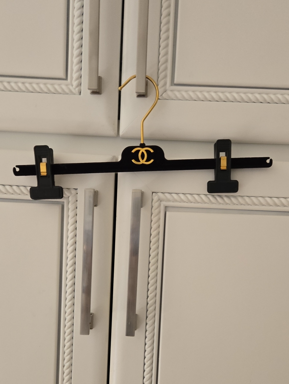 Clothes Hanger with Clips
